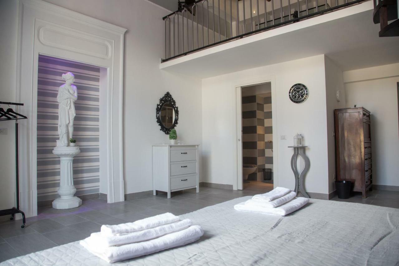 Vesuvius Luxury Suites Nápoles Exterior foto