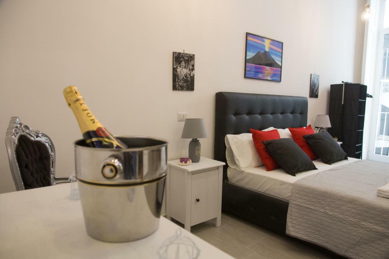 Vesuvius Luxury Suites Nápoles Exterior foto